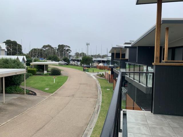 Captains Cove 1St Floor Spa Luxury Apartments - Free Netflix Paynesville Buitenkant foto