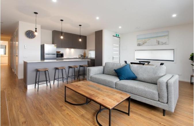 Captains Cove 1St Floor Spa Luxury Apartments - Free Netflix Paynesville Buitenkant foto